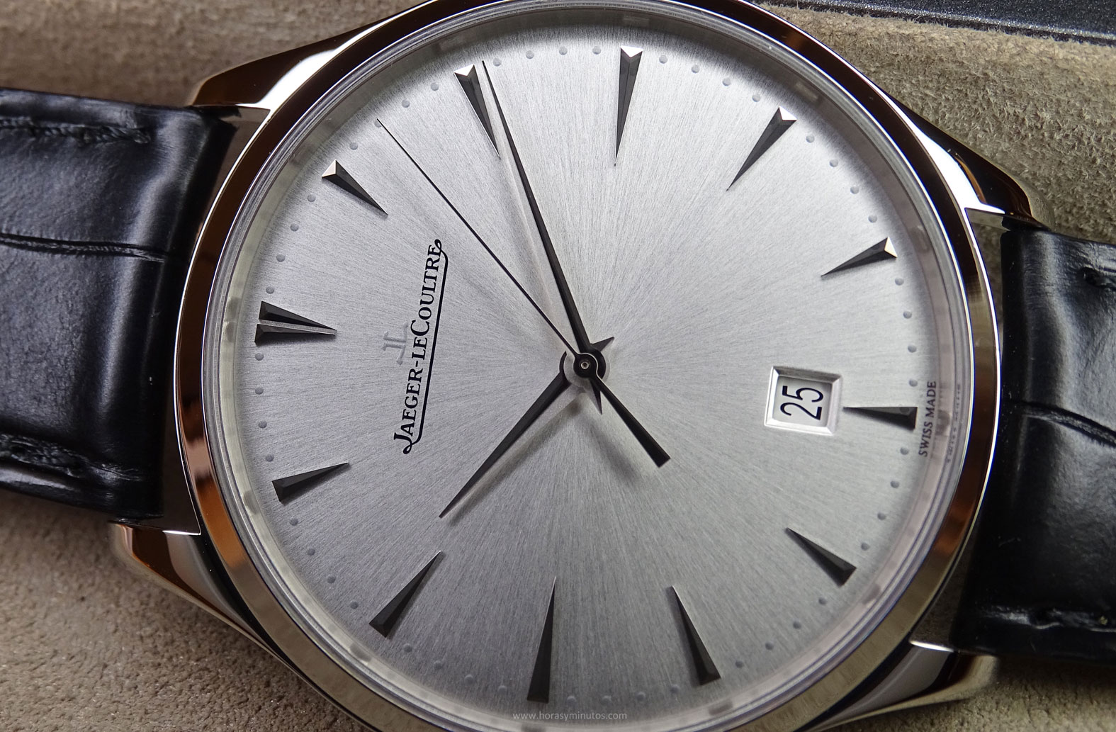 Jaeger-LeCoultre Master Ultra Thin Acero perfil