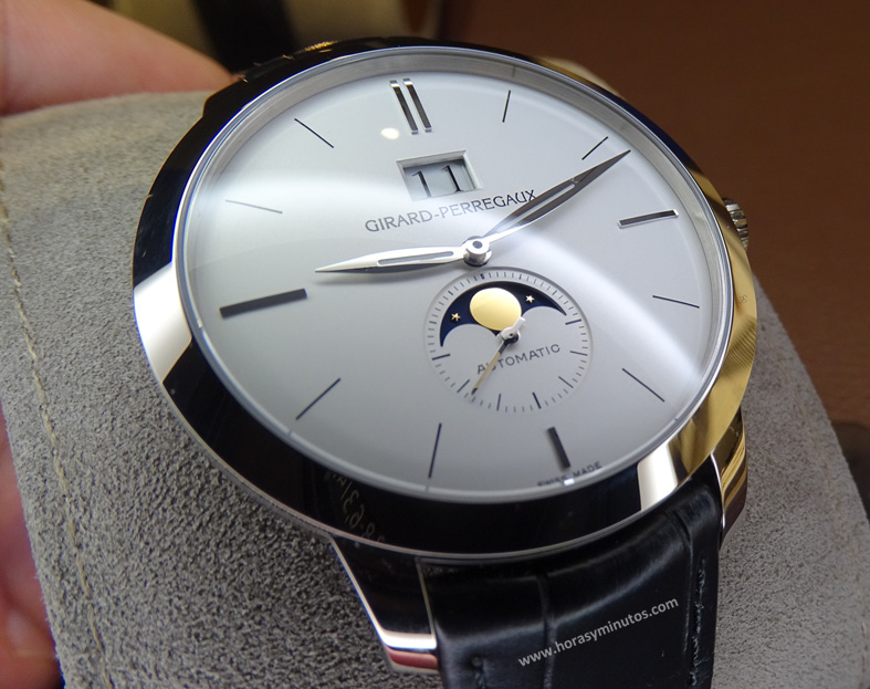Girard-Perregaux 1966 Large Date and Moon Phases oro blanco - perfil