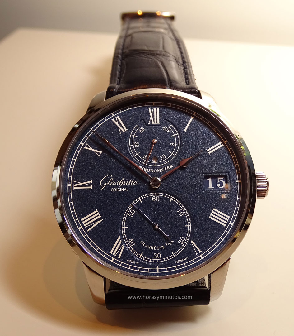 Baselworld-2016-Glashutte-Original-Senator-Chronometer-Azul-Frontal-1-Horas-y-Minutos