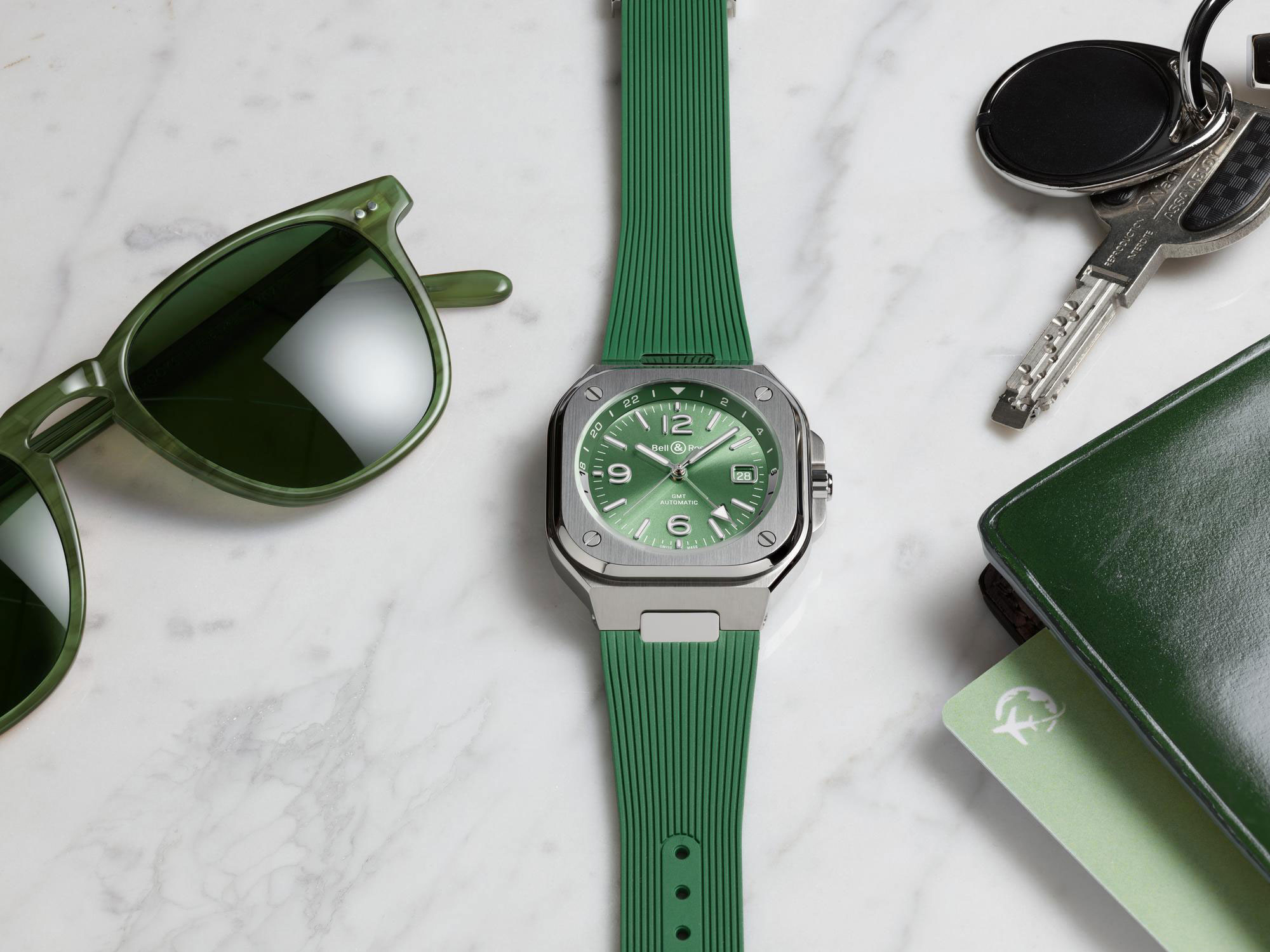 Bell & Ross BR-05 GMT Green Steel con correa de caucho