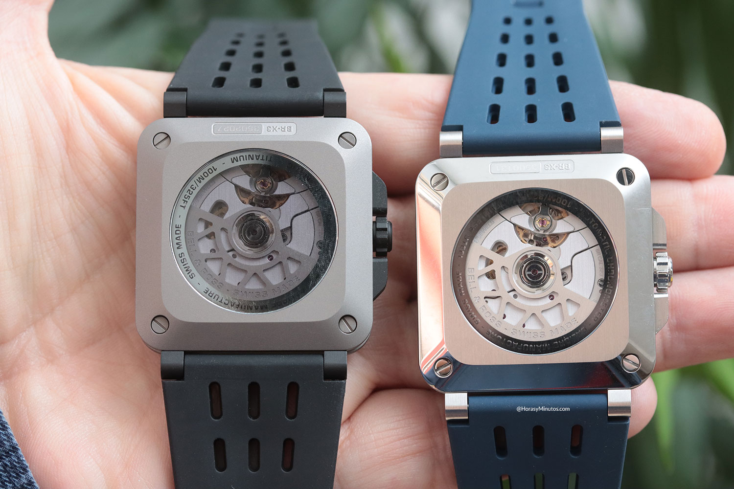 Vista posterior del calibre del Bell & Ross BR-X3 Blue Steel y Black Titanium