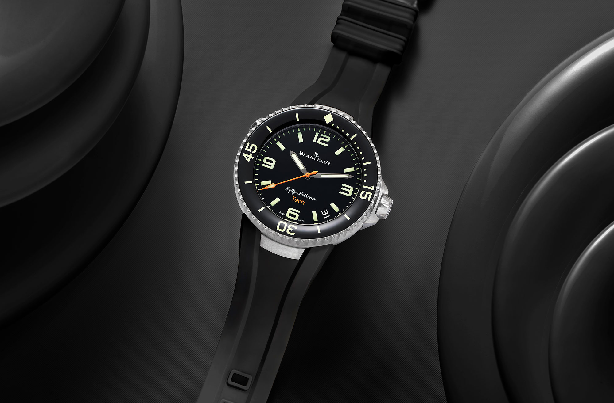 Blancpain Fifty Fathoms Tech 45 mm con correa negra