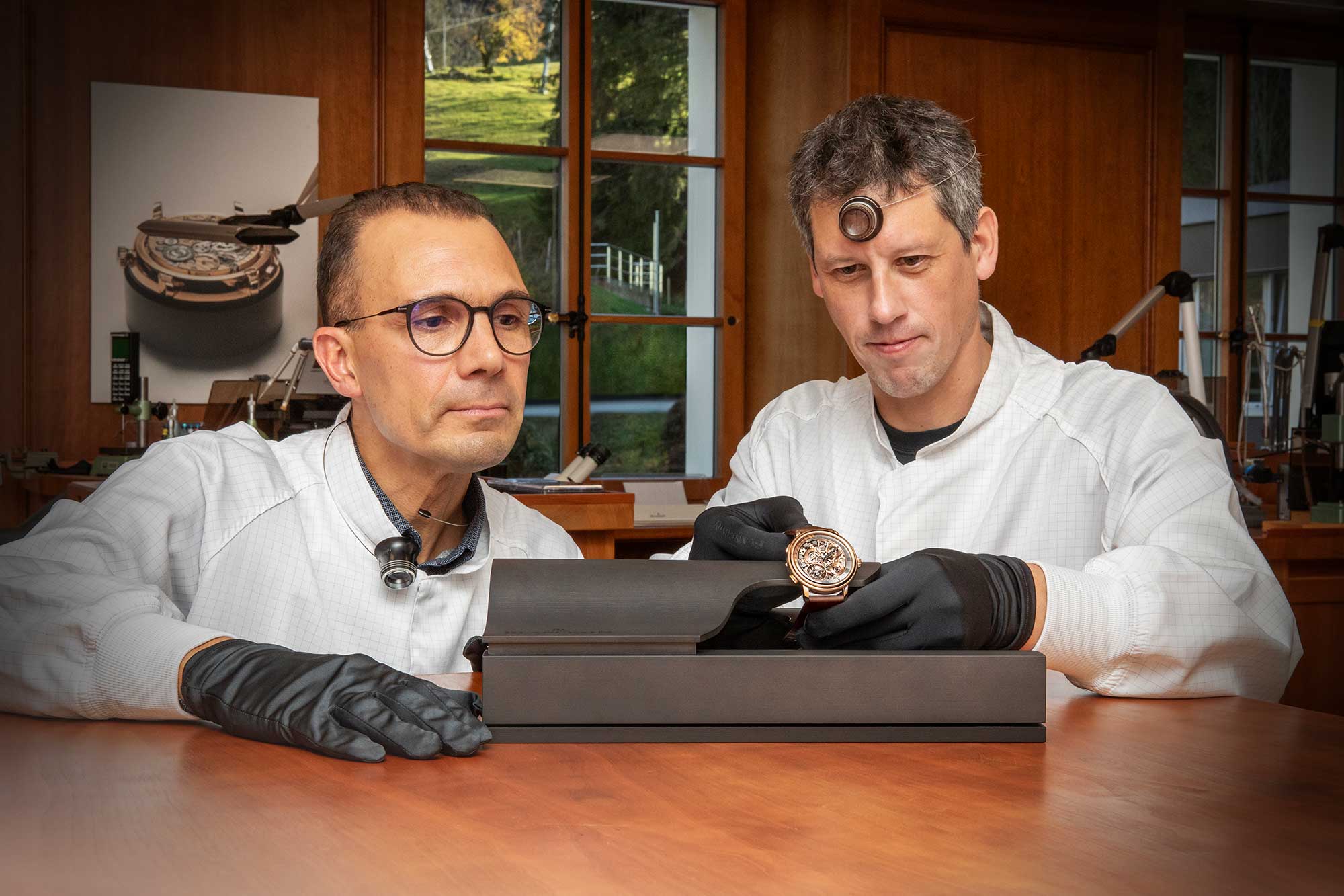 Los dos relojeros que montan el Blancpain Grande Double Sonnerie