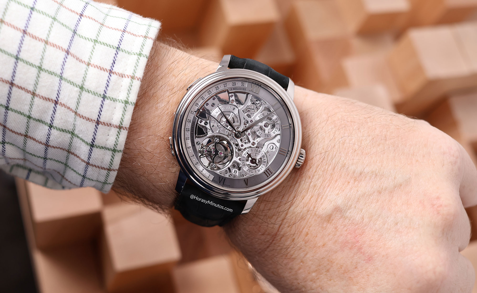 Blancpain Grande Double Sonnerie Oro Blanco en la muñeca