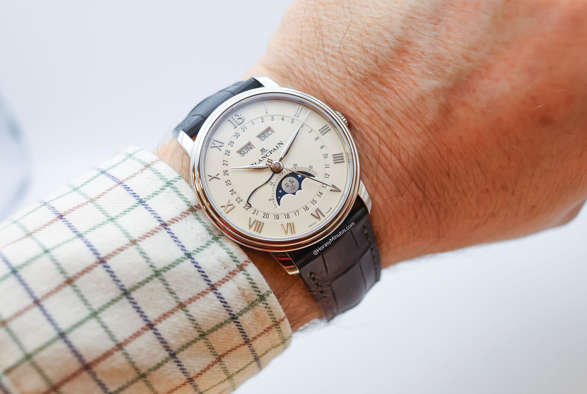 En la muñeca: Blancpain Villeret Quantieme Complet Phases de Lune en acero