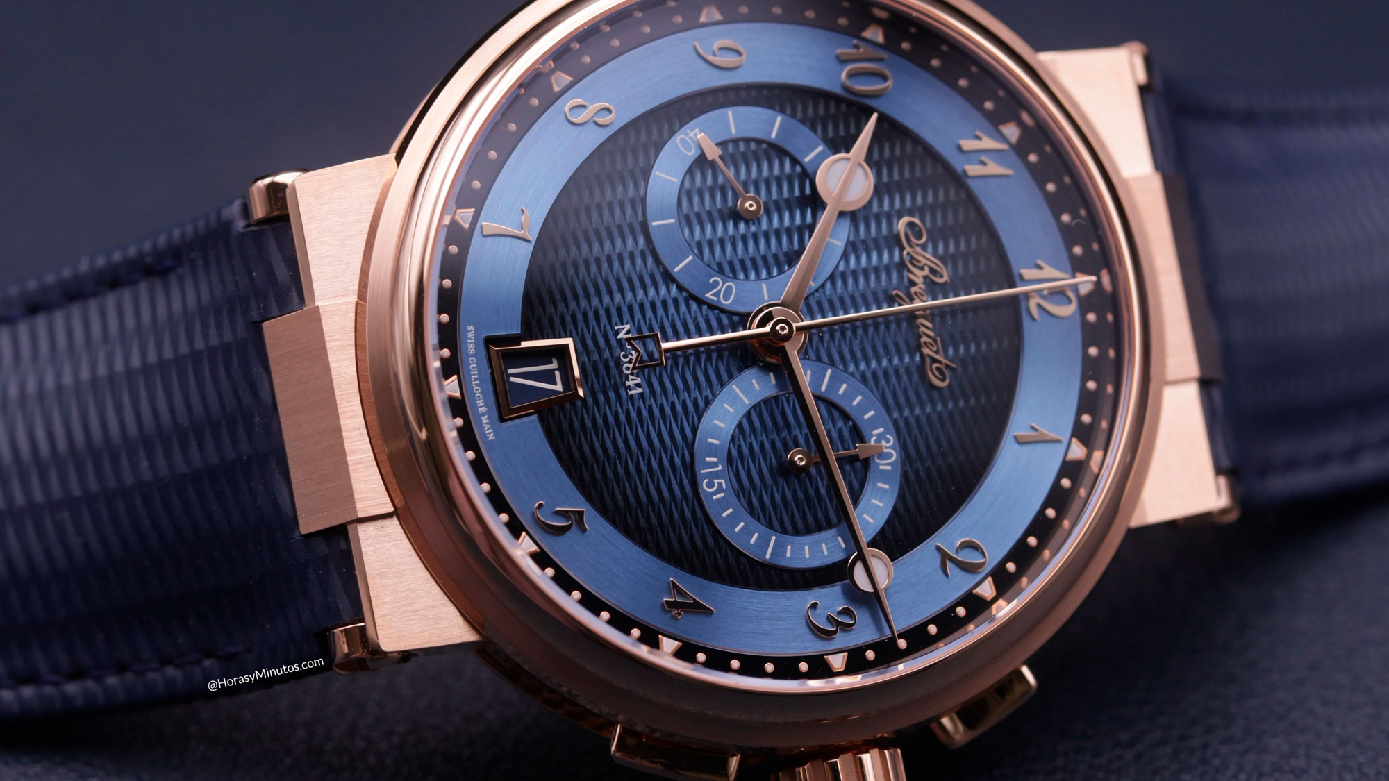 Detalle de la esfera del Breguet Marine Chronographe 5527 de oro Breguet