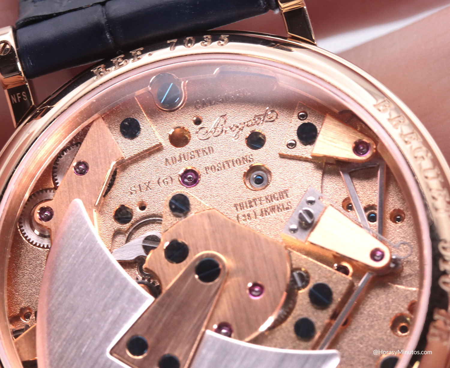 Detalle del calibre 505 SR del Breguet Tradition Seconde Rétrograde 7035 250 Anniversary