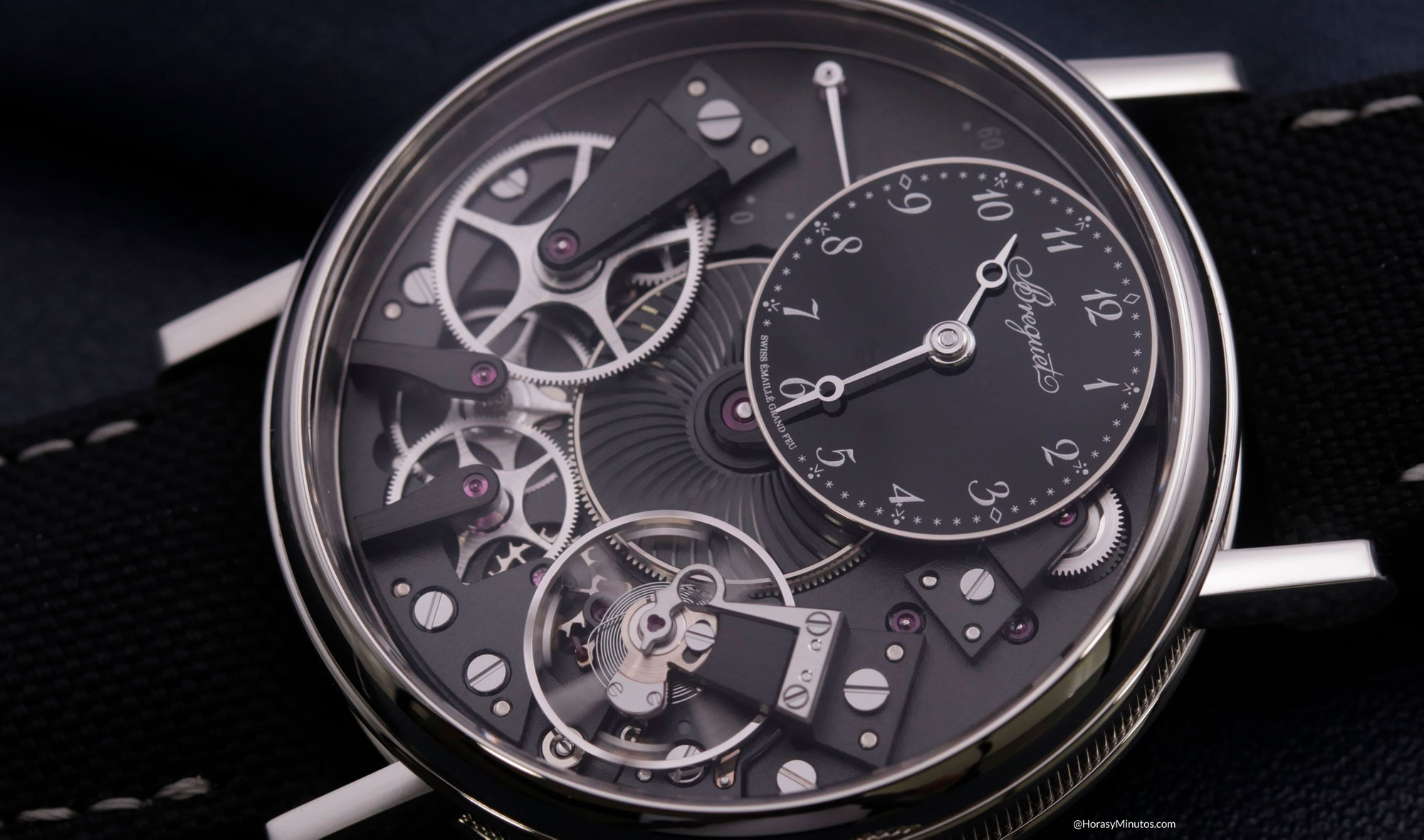 Esfera del Breguet Tradition Seconde Rétrograde 7037 negro-