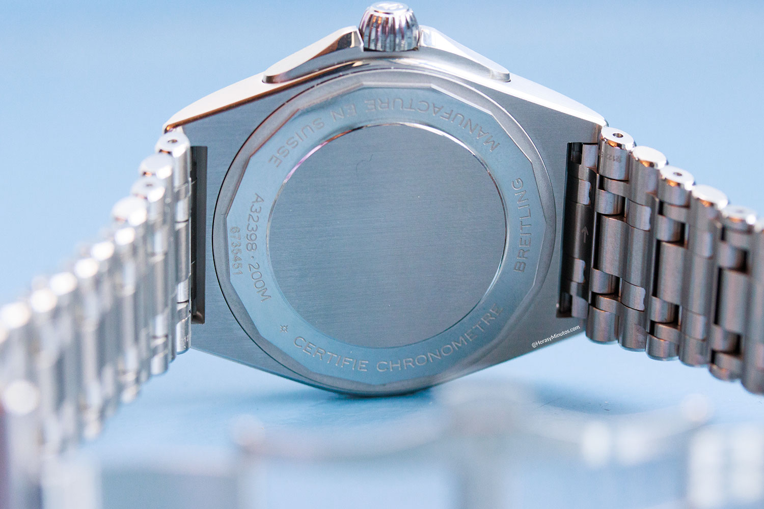 Trasera del Breitling Chronomat Automatic GMT 40
