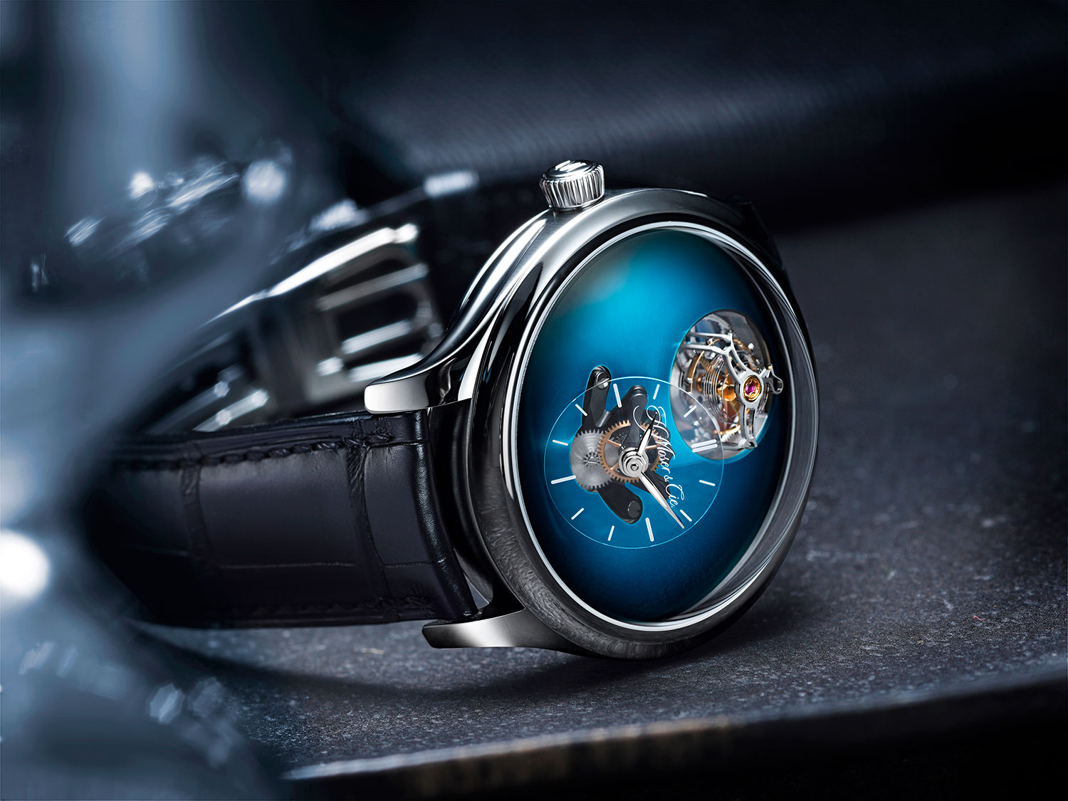 Endeavour Cylindrical Tourbillon H. Moser × MB&F Funky Blue