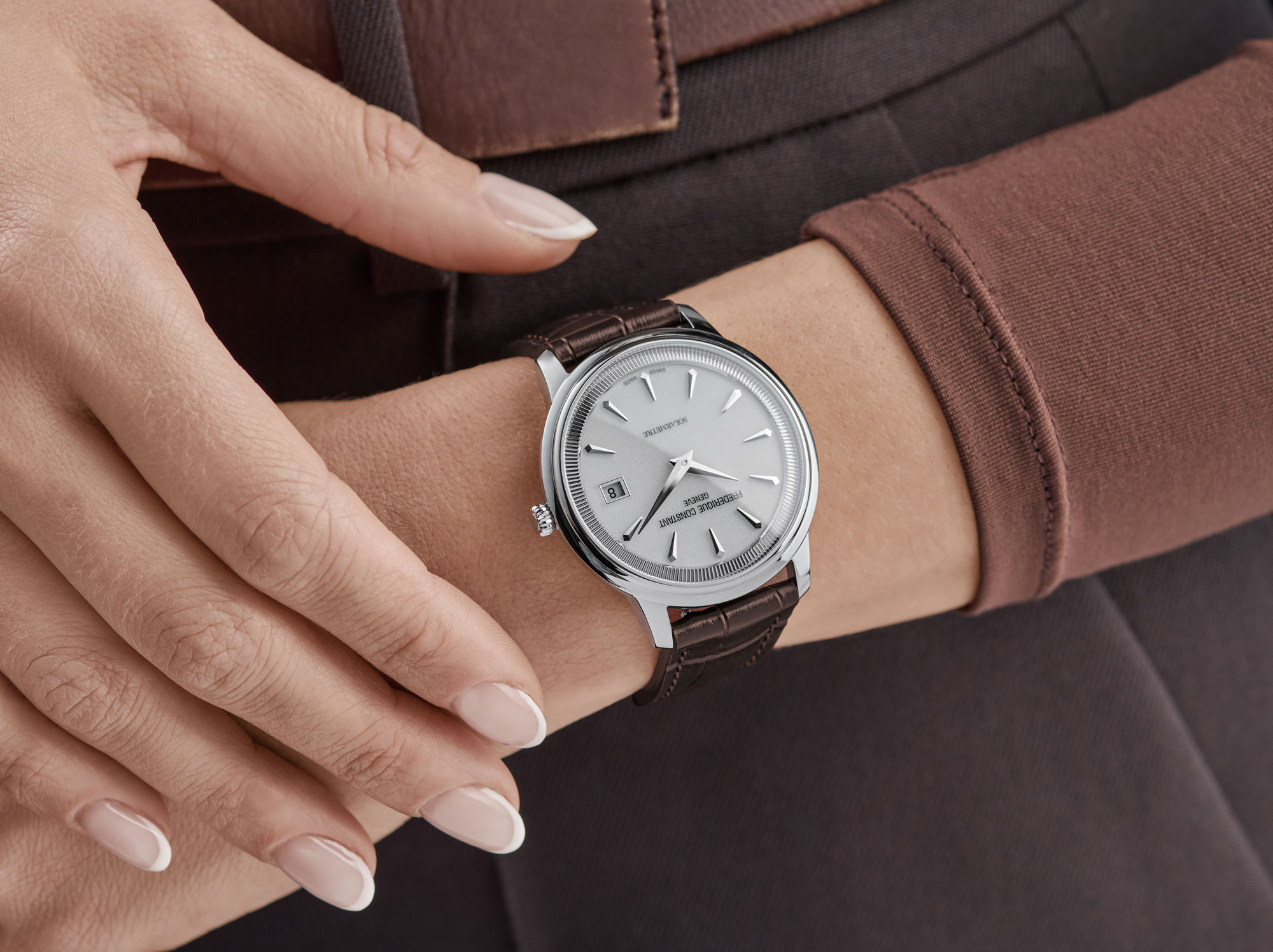 El Frederique Constant Classics Moneta Solarmetre azul para mujer