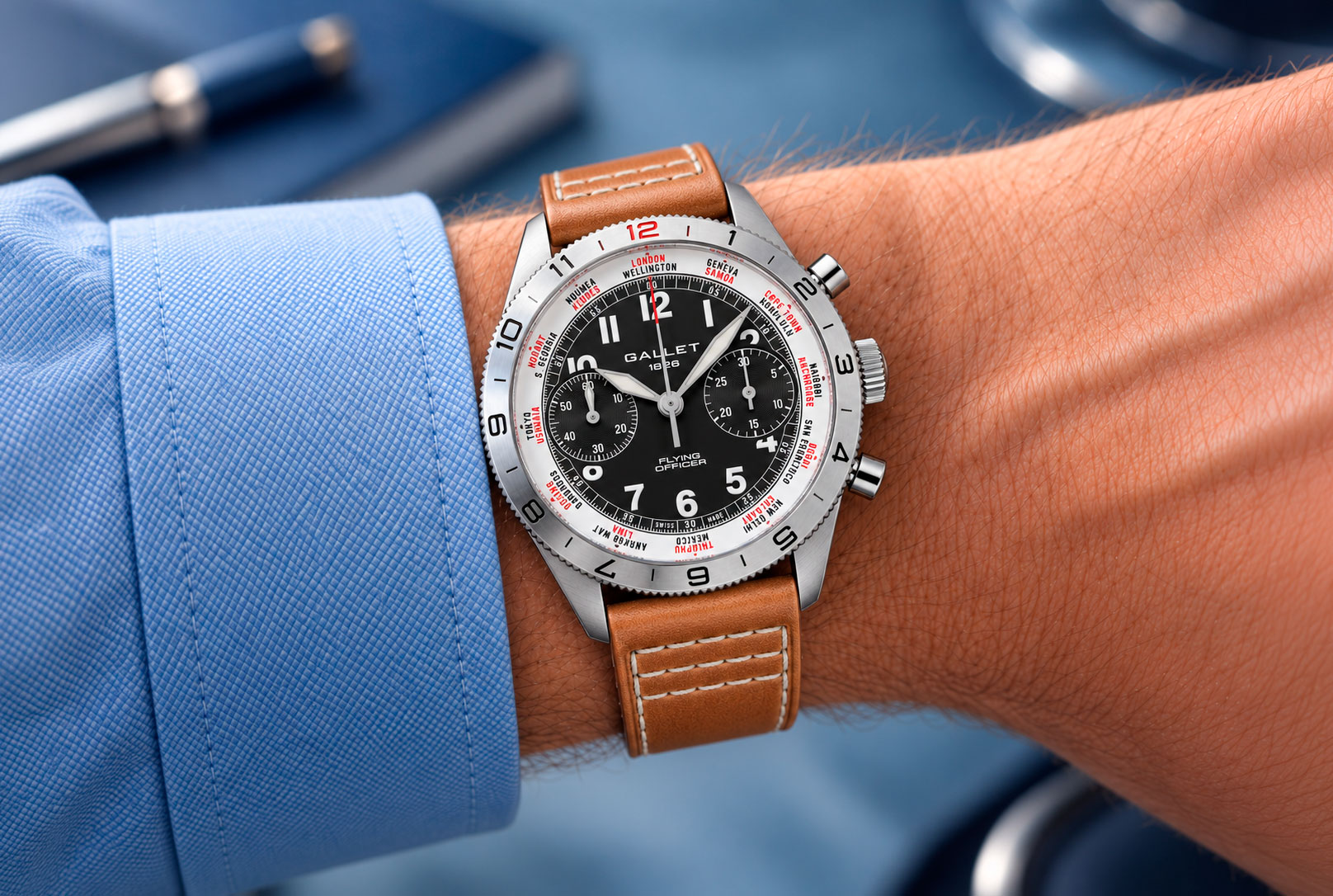 Gallet Flying Officer Chronograph 40 negro