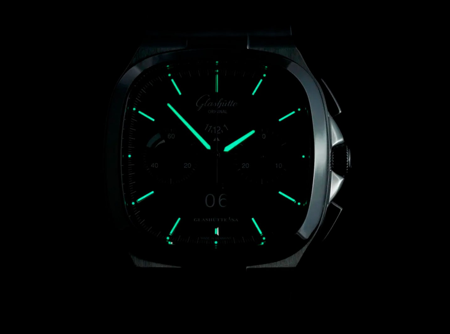 Tratamiento con Super-LumiNova de los Glashütte Original Seventies Panorama Date Plasma y Fusion