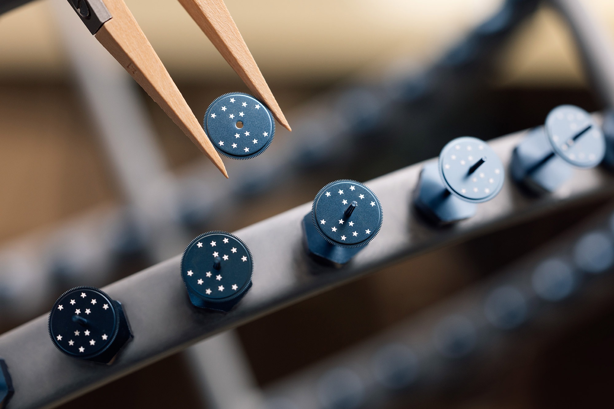 Discos de fases lunares creados en la fábrica de esferas de Glashütte Original
