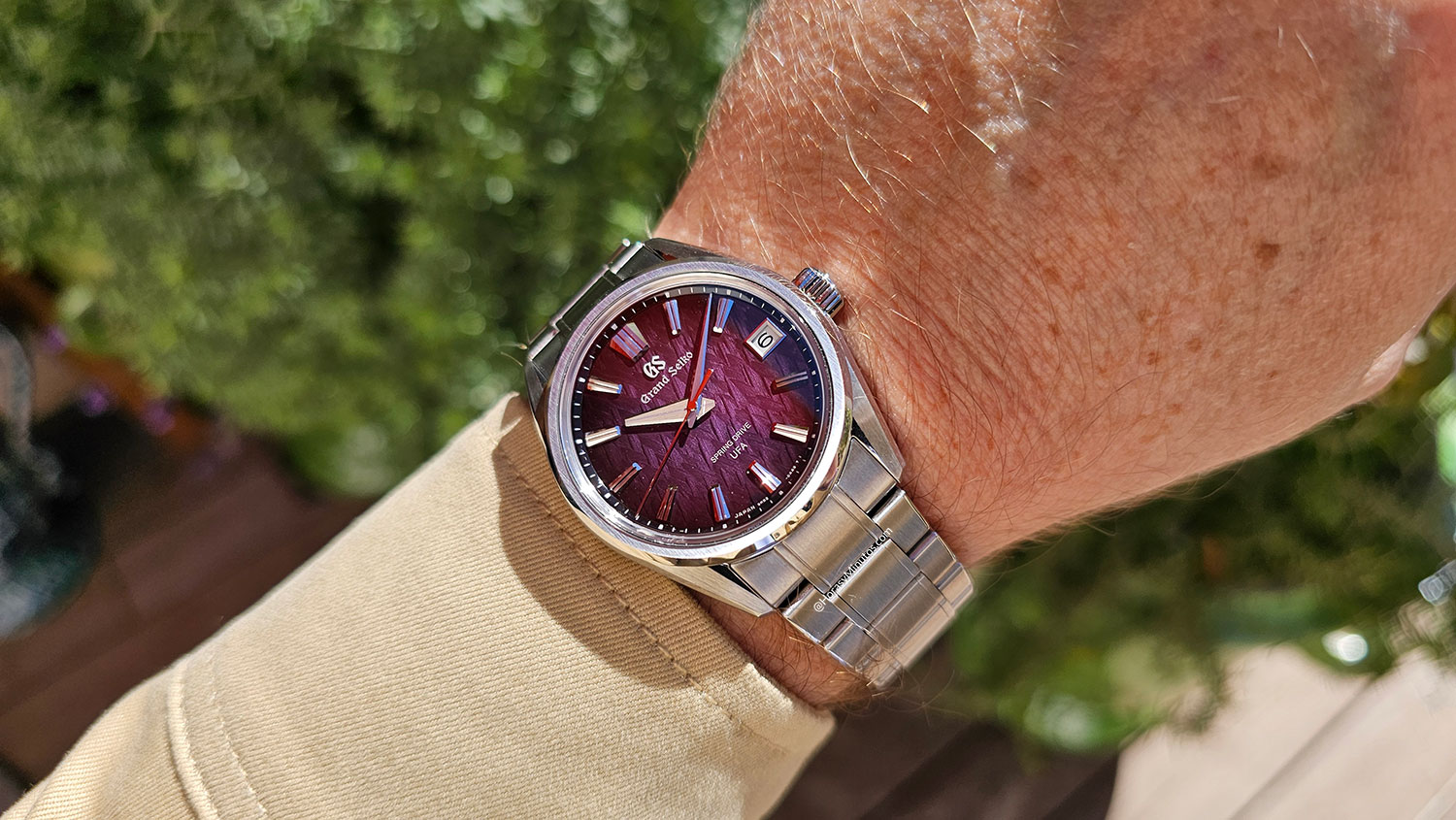 El Grand Seiko Spring Drive U.F.A. SLGB005, puesto