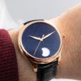 El H. Moser & Cie Endeavour Perpetual Moon Concept Aventurine en la muñeca