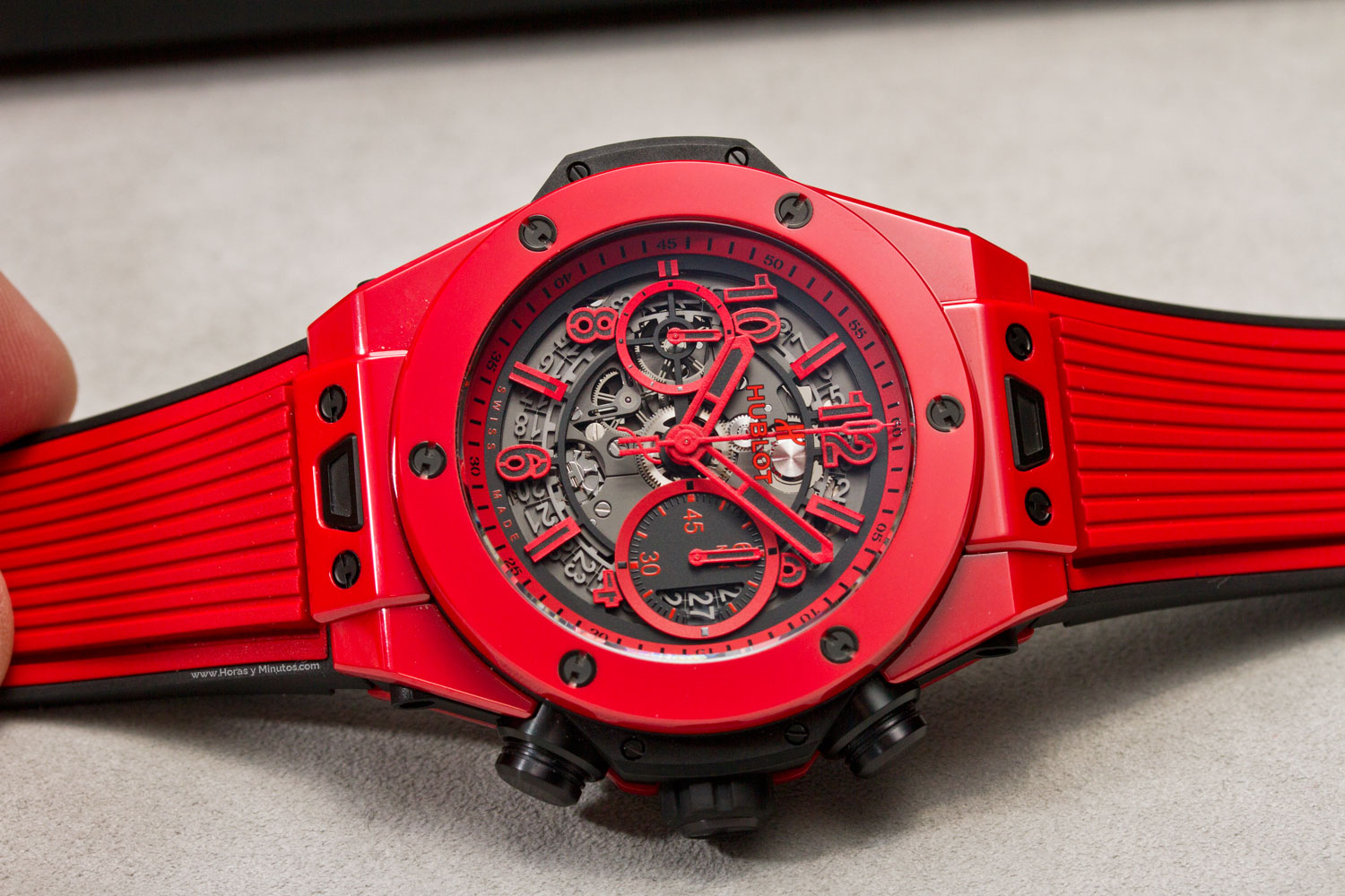 Fotos en vivo y precio del Hublot Big Bang Unico Red Magic Horas y Minutos