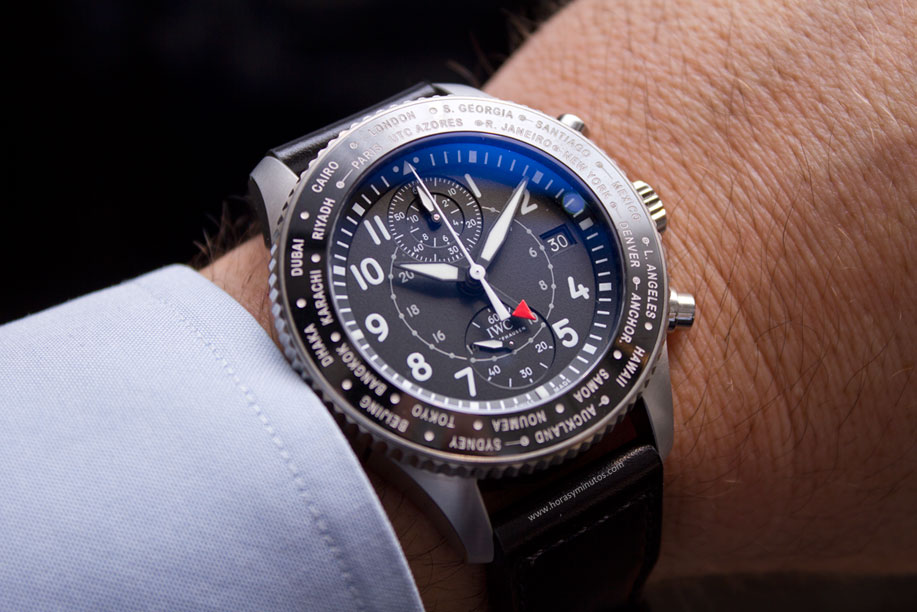 IWC-Pilots-Watch-Timezoner-Chronograph-8-HorasyMinutos