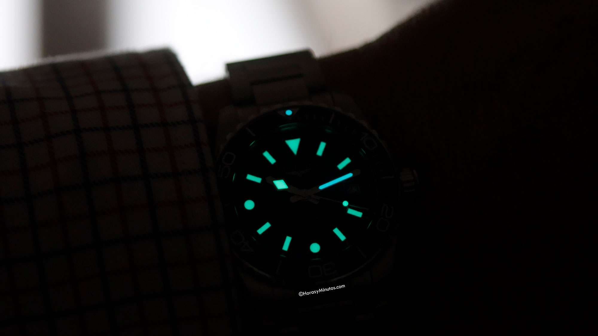 Tratamiento con Super-LumiNova del Longines Hydroconquest 2026