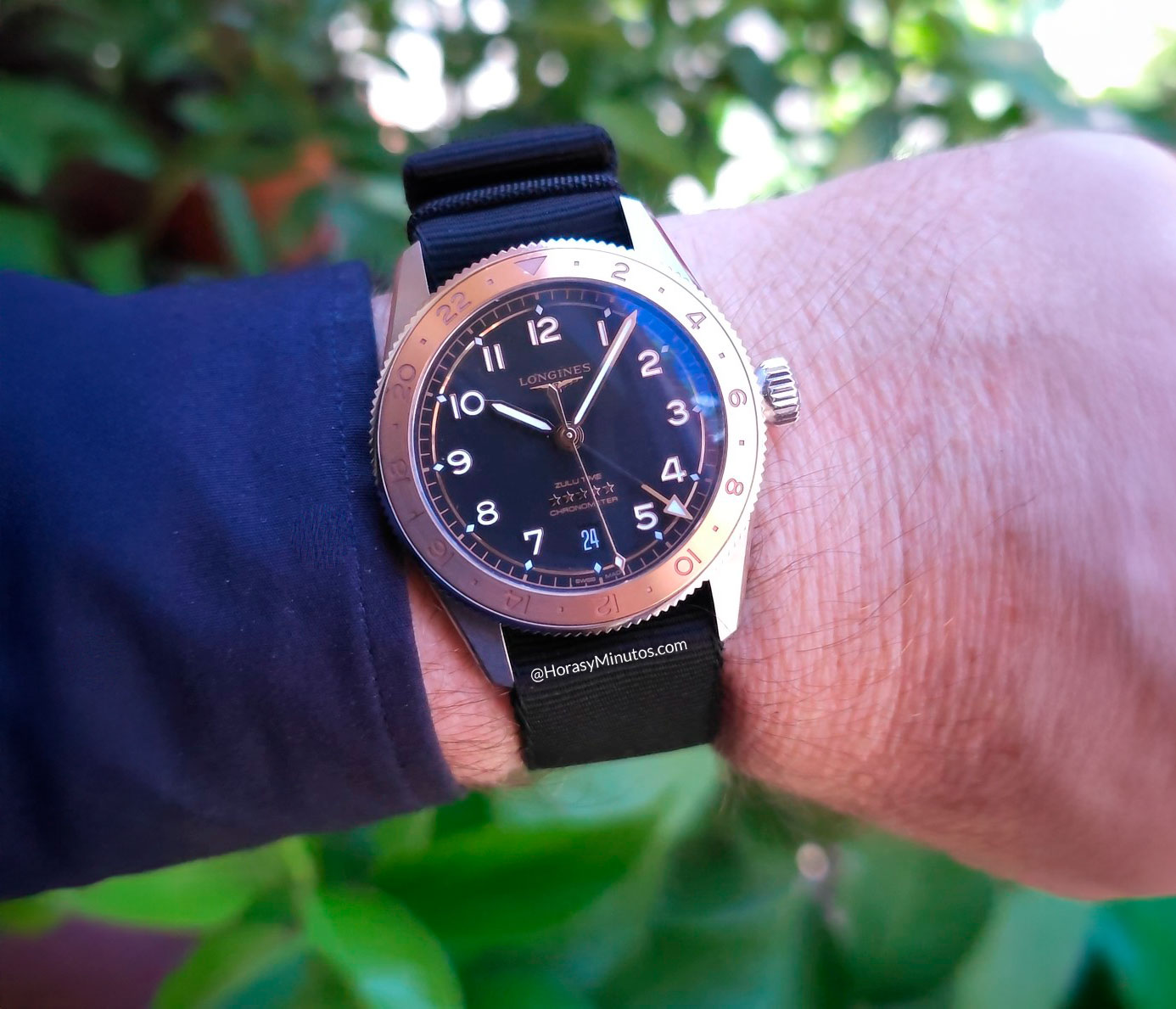 Longines Spirit Zulu Time 1925 con correa NATO.