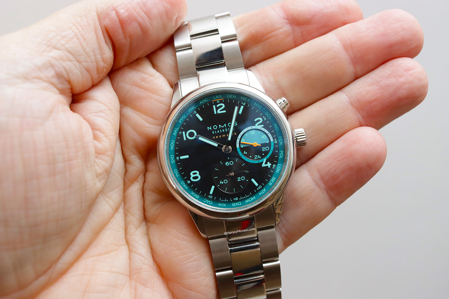 Nomos Club Sport neomatik Mundial Trace