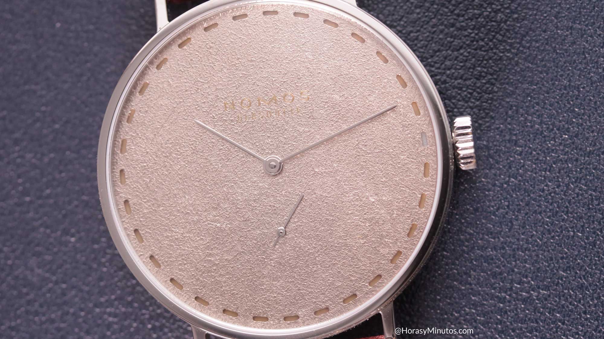 Esfera del NOMOS Twice Unique Tangente neomatik 38 Update Auric acero