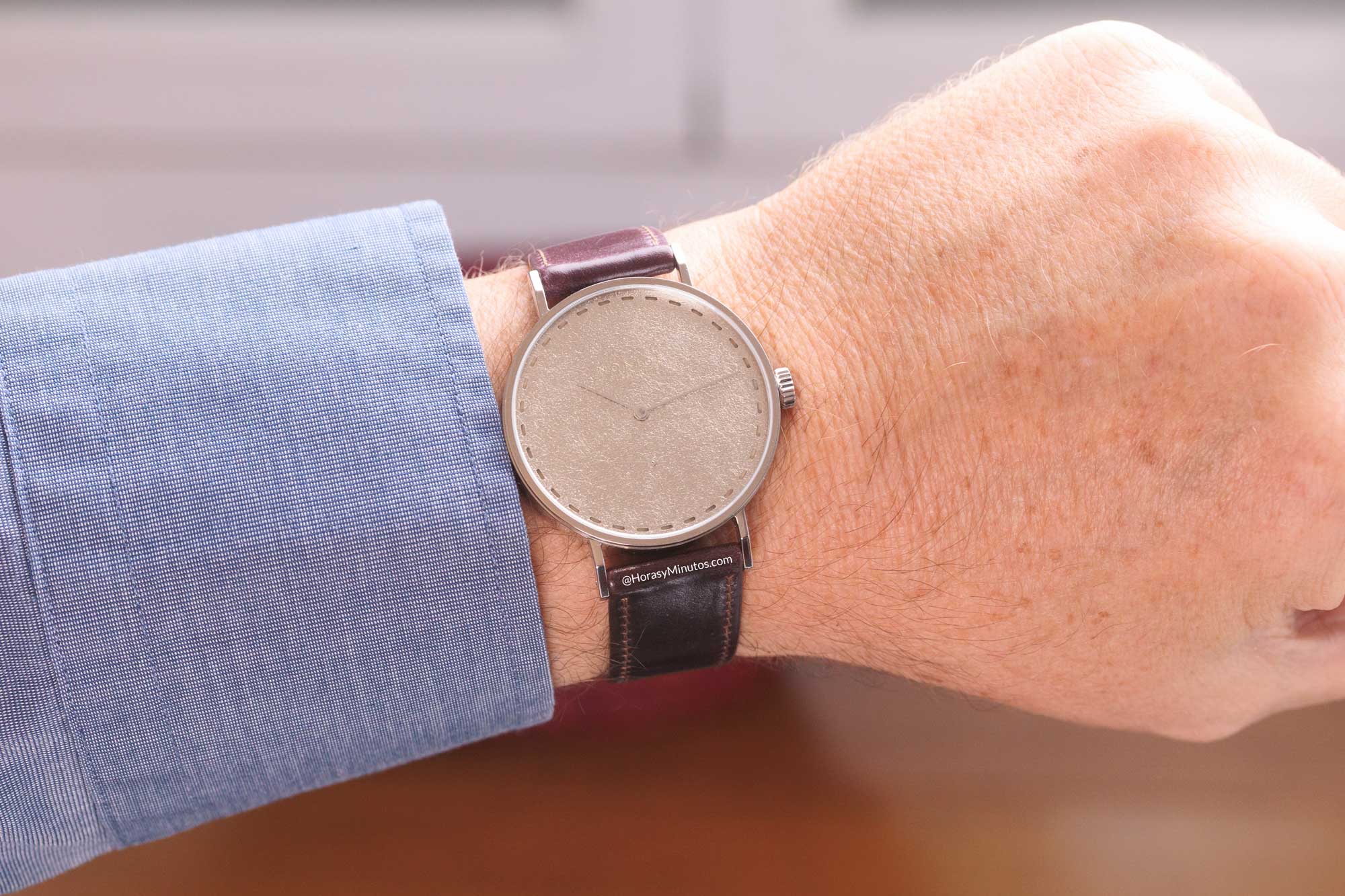 Así queda el NOMOS Twice Unique Tangente neomatik 38 Update Auric de acero