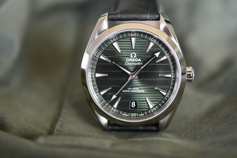 En vivo: Omega Seamaster Aqua Terra 150M Esfera Verde - Horas y Minutos