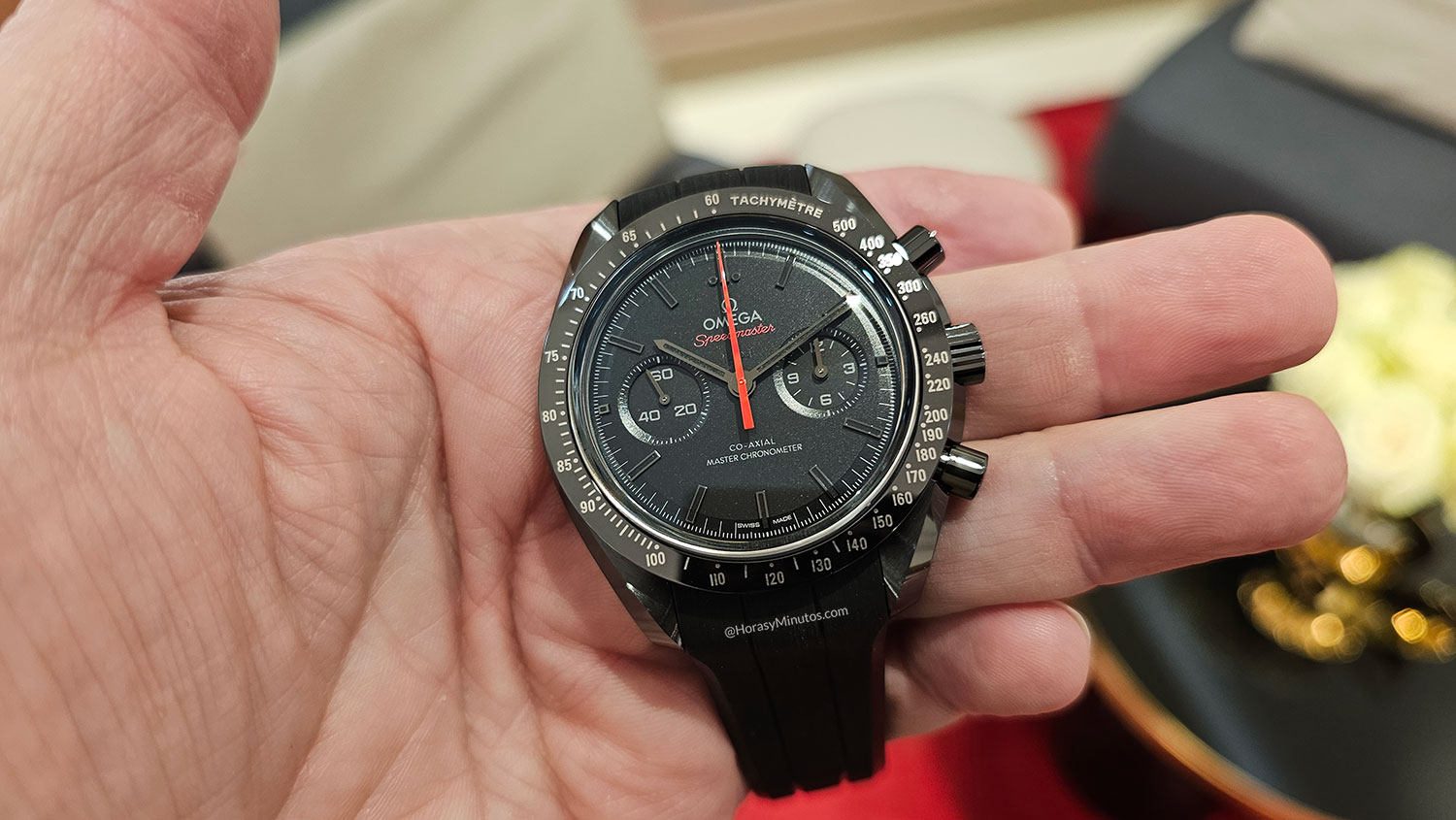 Omega Speedmaster Dark Side of the Moon Rojo