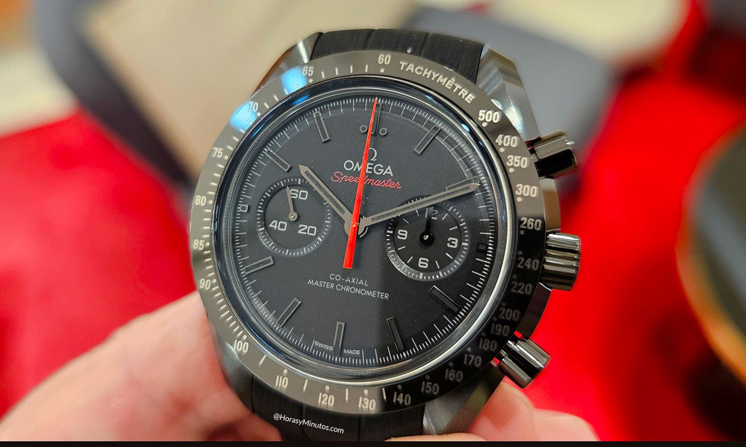 Omega Speedmaster Dark Side of the Moon Rojo