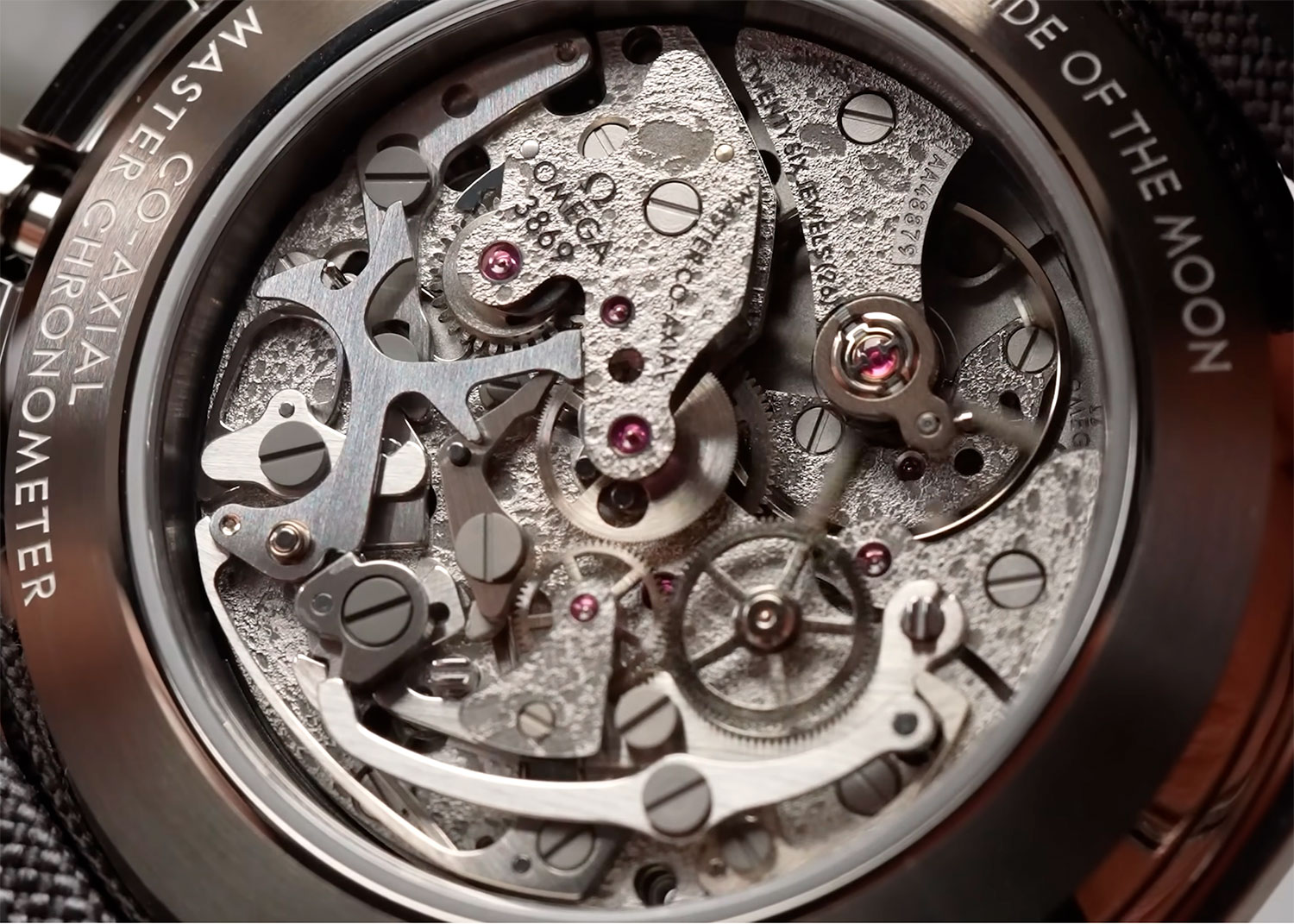 Calibre 3869 del Omega Speedmaster Grey Side of the Moon