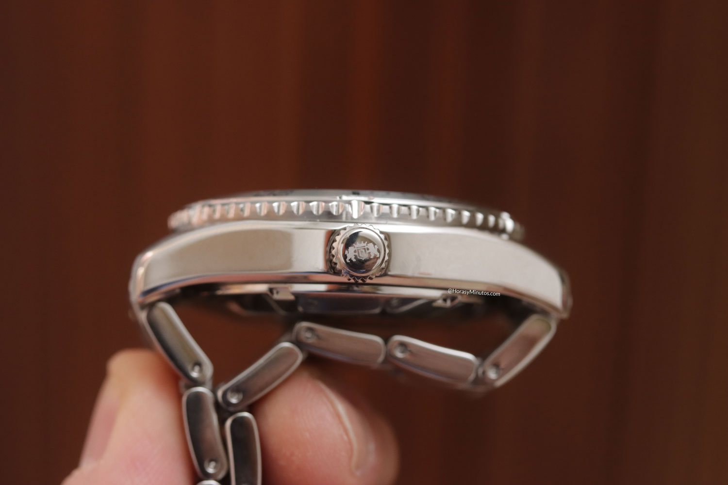 Corona de los Orient Mako 40
