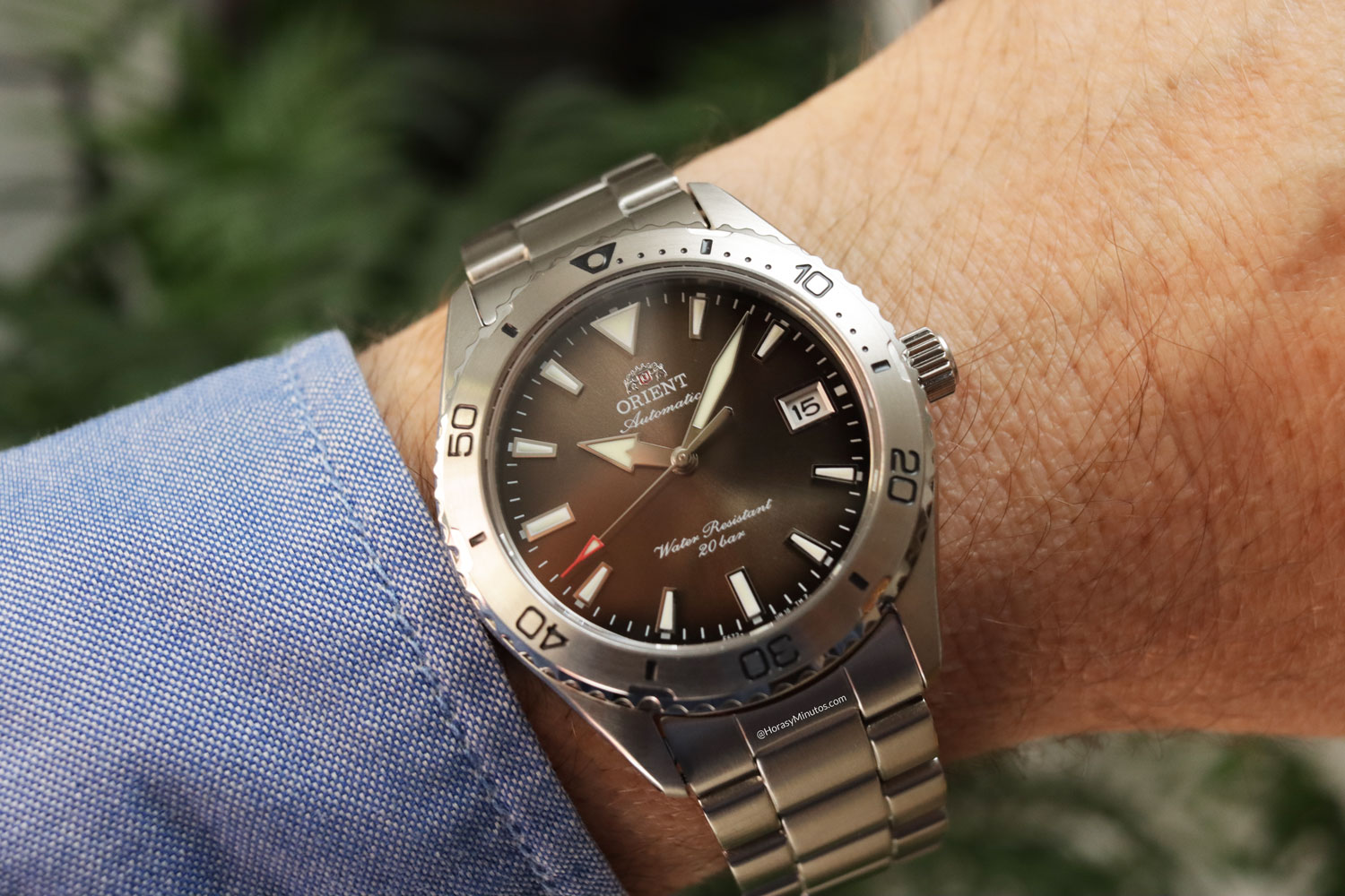 El Orient Mako 40 RA-AC0Q15Y, sobre la muñeca