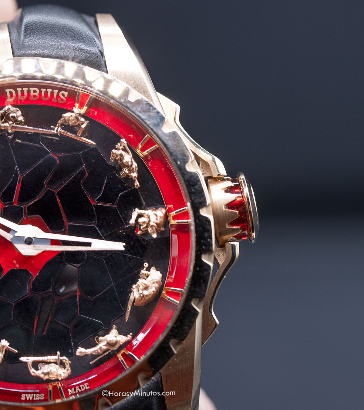 Corona y protectores del Roger Dubuis Excalibur Knights of the Round Table