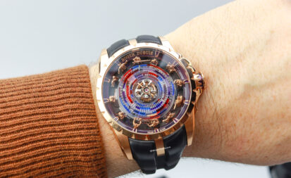 En la muñeca: Detalle de la esfera del Roger Dubuis Knights of the Round Table Monotourbillon/X