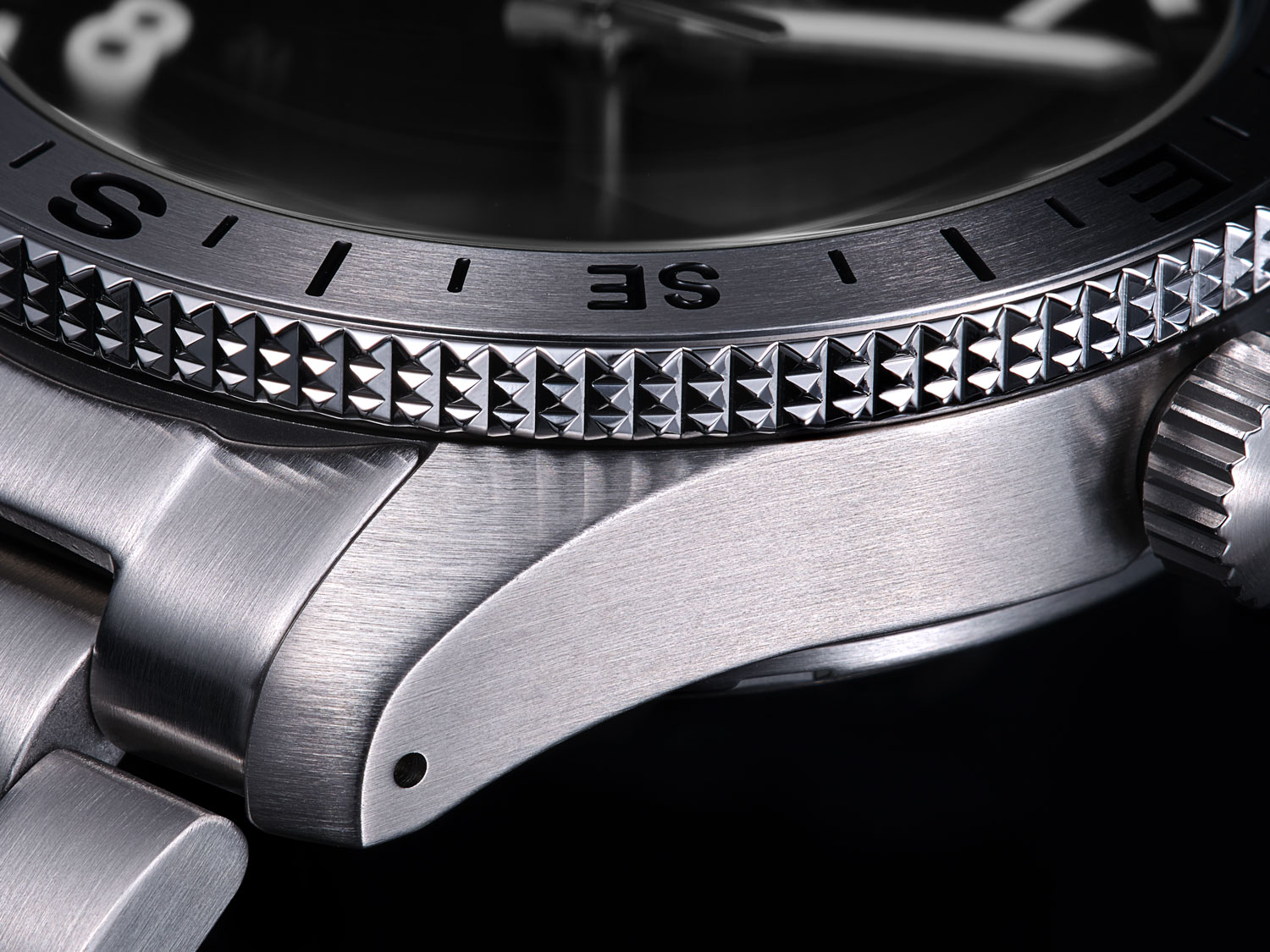 Bisel de los Seiko 5 Sports Field Series