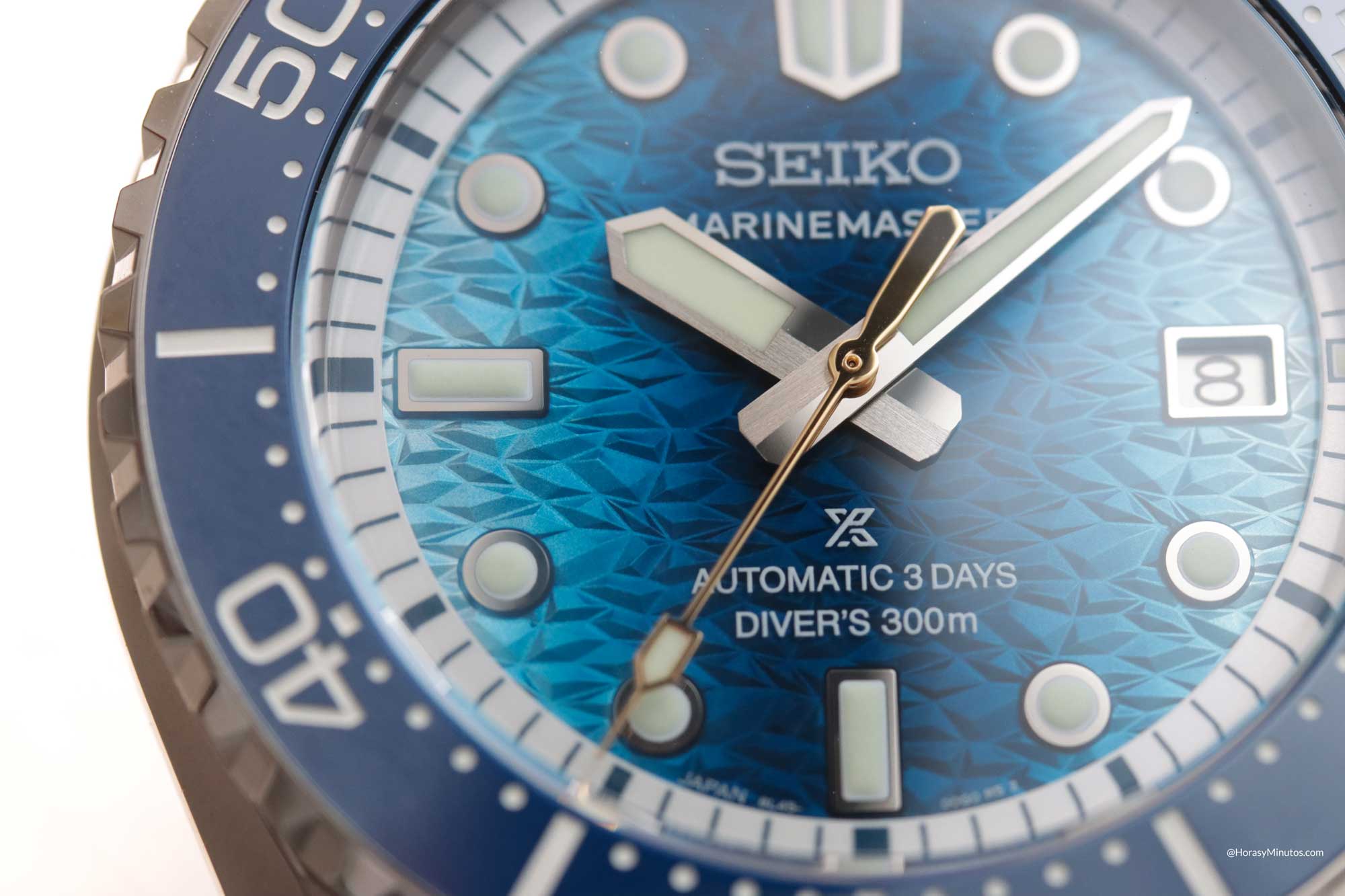 Detalle de la esfera del Seiko Prospex Marinemaster 1968 Heritage Divers Watch Edición Limitada JAMSTEC HBF002