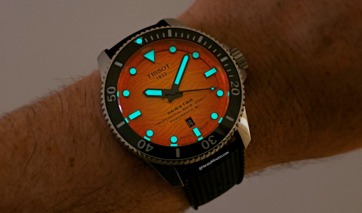 Tratamiento con Super-LumiNova del Tissot Seastar 2000 Professional