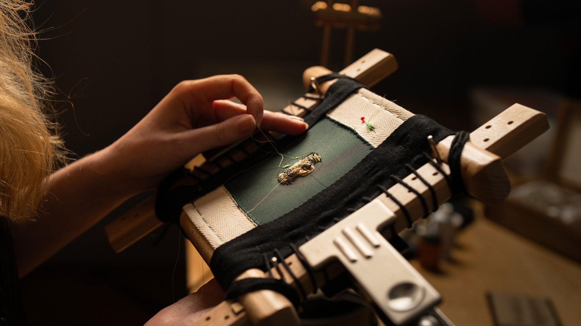 Creando el Vacheron Constantin Métiers d’Art Tribute to the Animal Kingdom Tigerbroidery