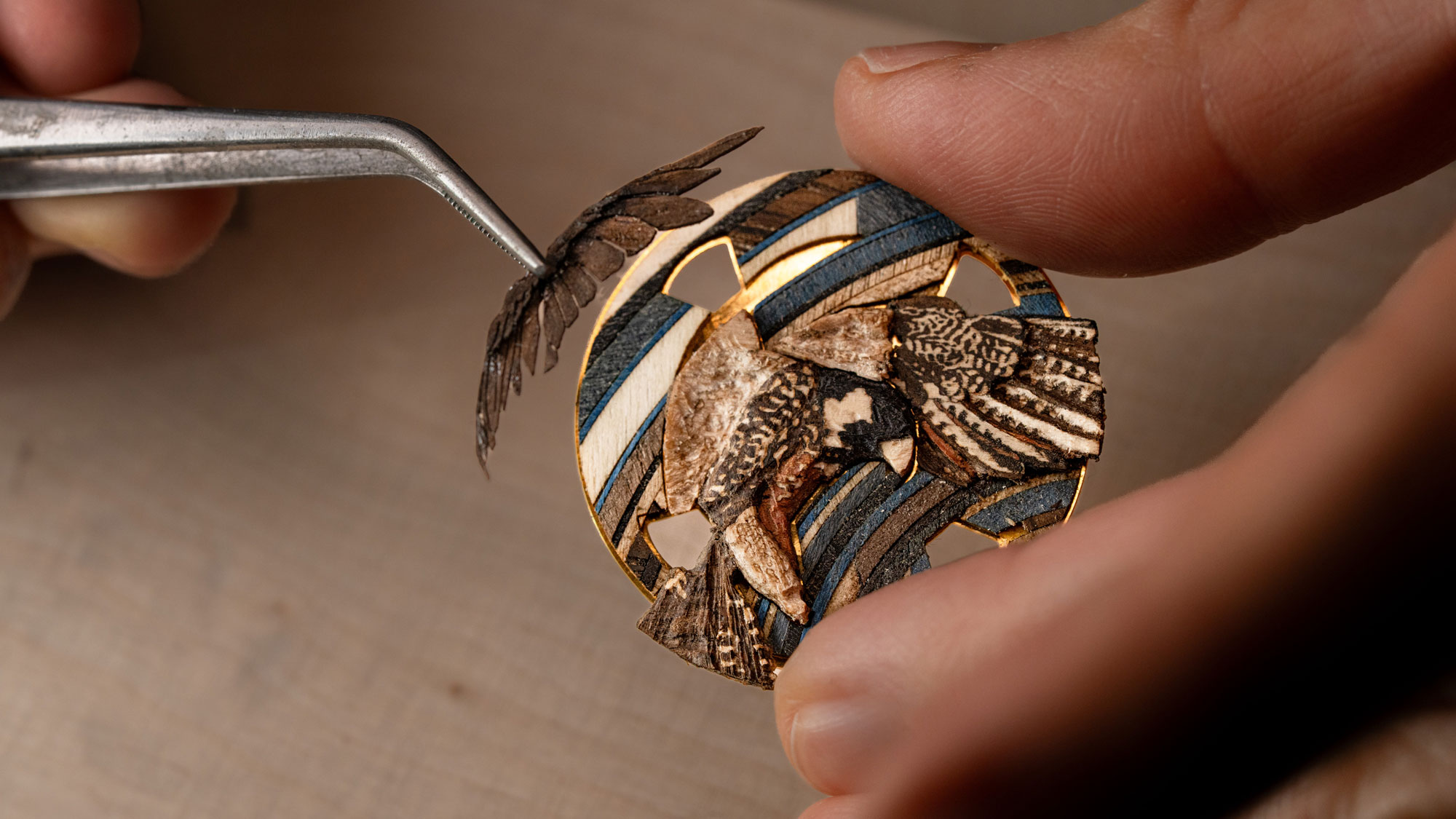 Detalle del Vacheron Constantin Métiers d’Art Tribute to the Animal Kingdom Woodenwings