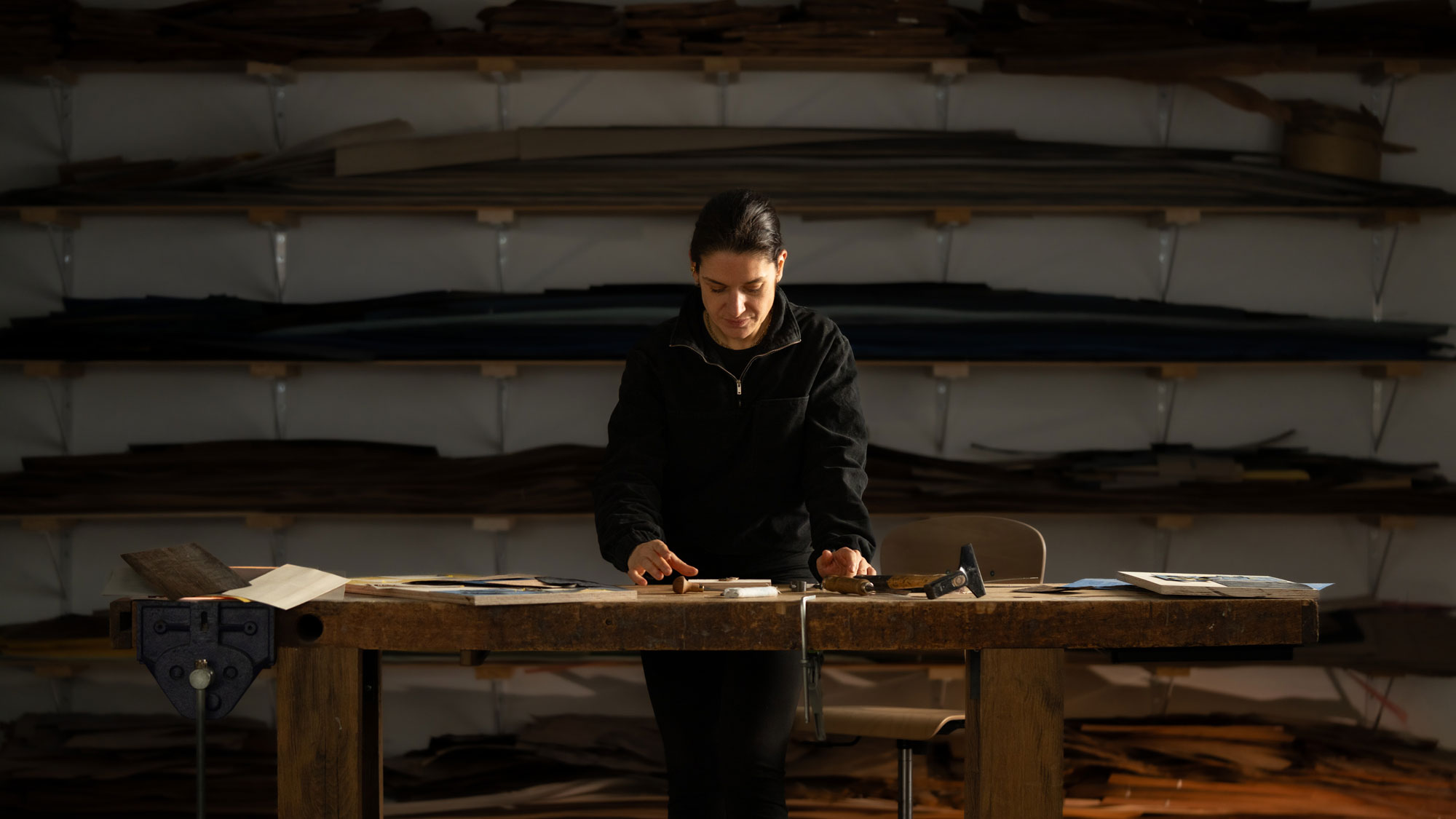 Anna Le Corno, creadora del Vacheron Constantin Métiers d’Art Tribute to the Animal Kingdom Woodenwings
