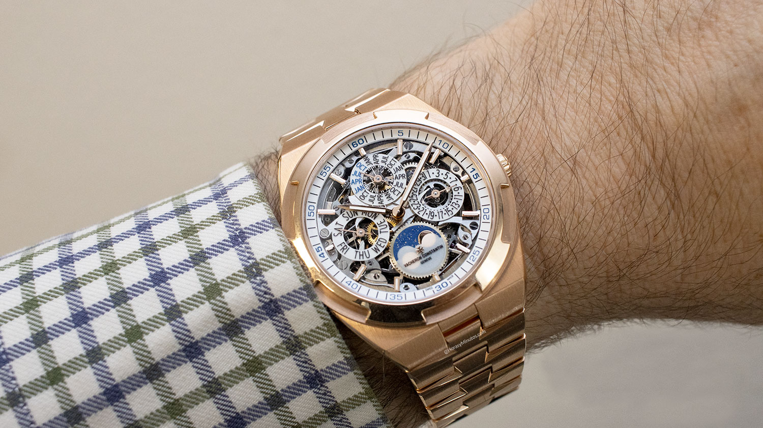 En Vivo Vacheron Constantin Overseas Perpetual Calendar Ultra Thin En Vivo Vacheron Constantin Overseas Perpetual Calendar Ultra Thin