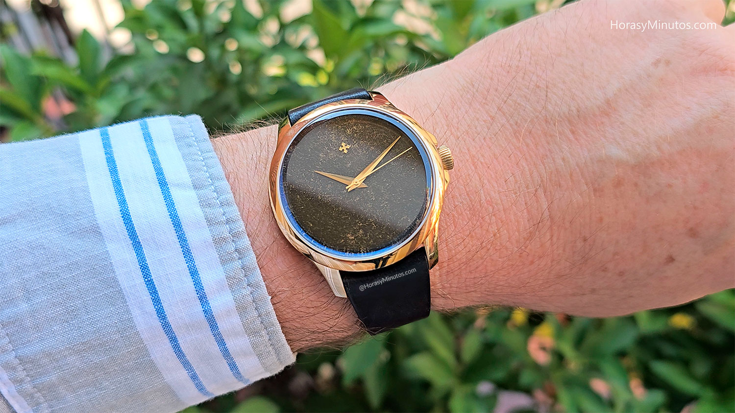 En la muñeca: Venezianico Redentore Bronzo